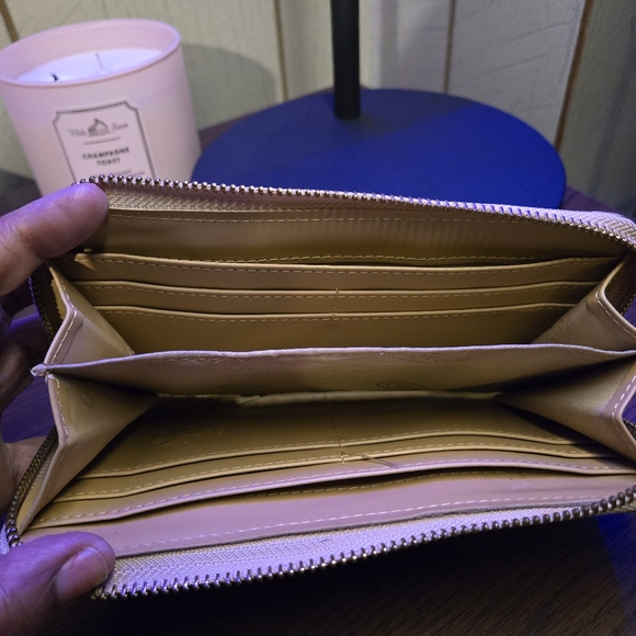 Coach Leatherware Wallet - Picture 5 of 11